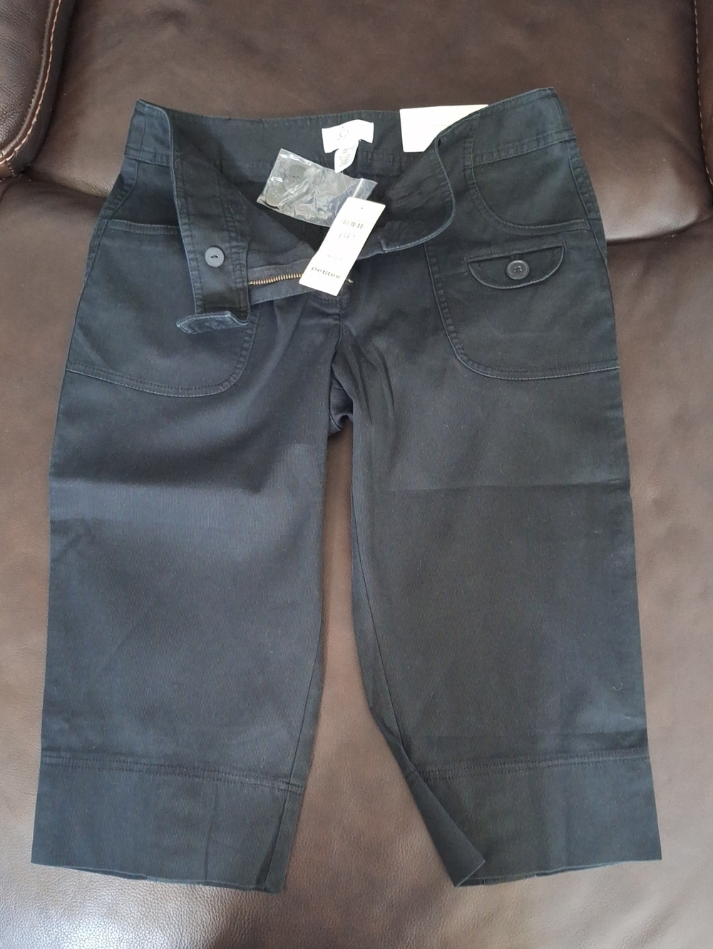 Ann Taylor LOFT Petites Women’s Black Stretch Capri Jeans